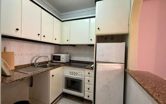 Appartement de 2 chambres à Torrevieja - AG155062 - Photo - Small - 11