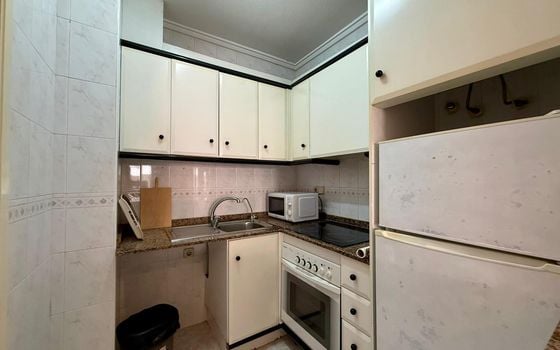 Appartement de 2 chambres à Torrevieja - AG155062 - Photo - Small - 12