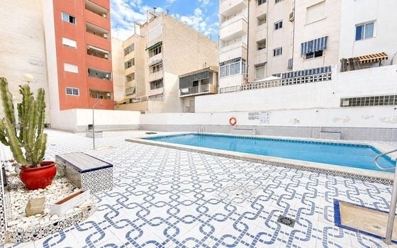 Duplex de 3 chambres à Torrevieja - AG155222 - Photo - 1