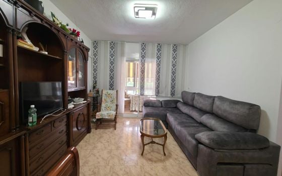 - Photo - 3