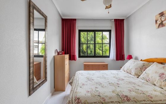 2 bedroom Apartment in Torrevieja - B155596 - Photo - Small - 13