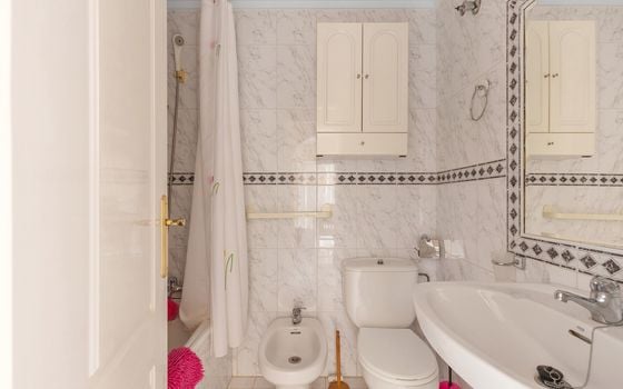 2 bedroom Apartment in Torrevieja - B155596 - Photo - Small - 18