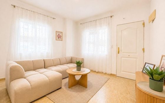 2 bedroom Apartment in Torrevieja - AG156077 - Photo - 3