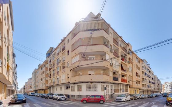  Apartment in Torrevieja- AG156085 - Photo - 1