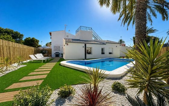 4 bedroom Villa in Punta Prima - URE156209 - Photo - 1
