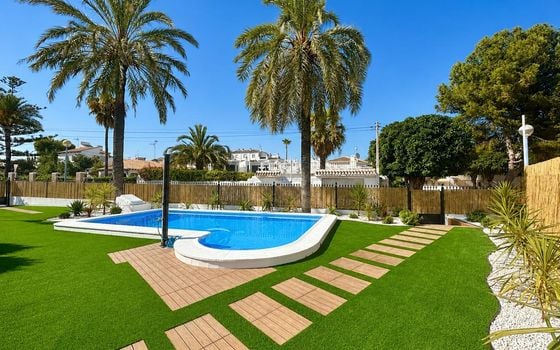 4 bedroom Villa in Punta Prima - URE156209 - Photo - 2