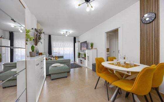 2 bedroom Penthouse in Torrevieja - CYM156292 - Photo - 2