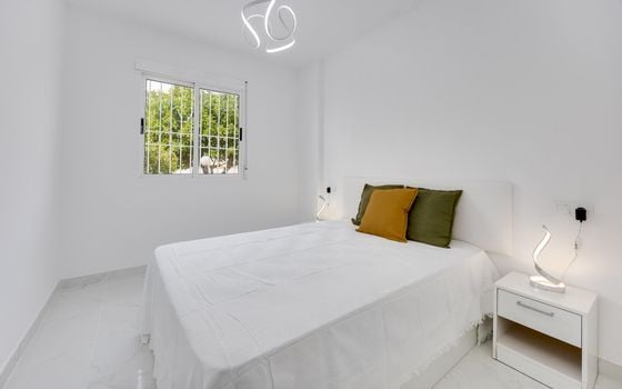 2 bedroom Apartment in Torrevieja - CYM156293 - Photo - Small - 9