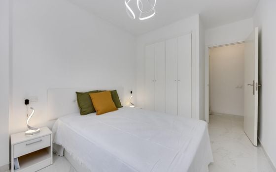 2 bedroom Apartment in Torrevieja - CYM156293 - Photo - Small - 11