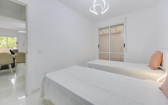 2 bedroom Apartment in Torrevieja - CYM156293 - Photo - Small - 14