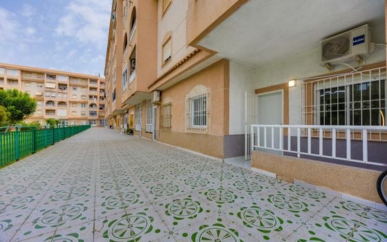 2 bedroom Apartment in Torrevieja - CYM156293 - Photo - Small - 21