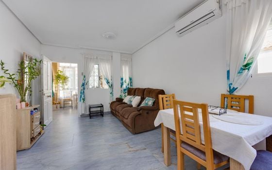Bungalow w Torrevieja, 2 sypialnie - CYM156295 - Zdjęcie - 3