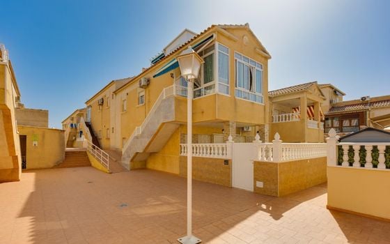 Bungalow w Torrevieja, 2 sypialnie - CYM156295 - Zdjęcie - 1
