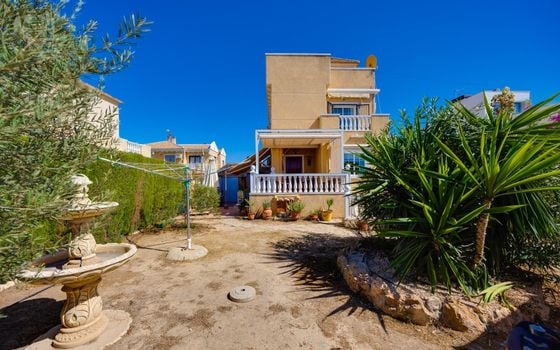 4 bedroom Villa in Torrevieja - CYM156494 - Photo - 1