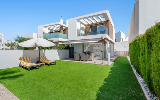3 bedroom Villa in Villamartin - CBW156660 - Photo - 3