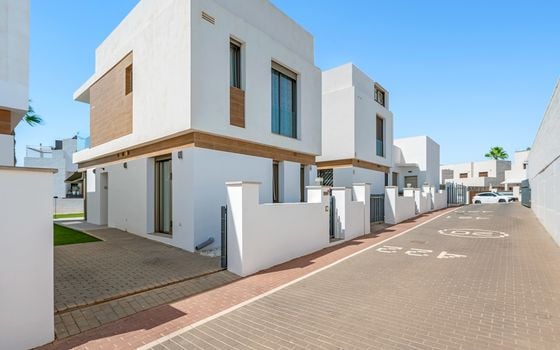 3 bedroom Villa in Villamartin - CBW156660 - Photo - Small - 33