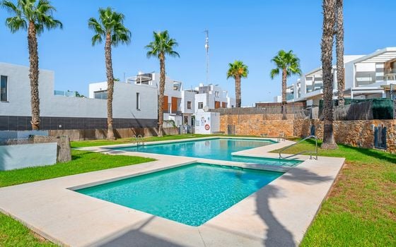3 bedroom Villa in Villamartin - CBW156660 - Photo - 2