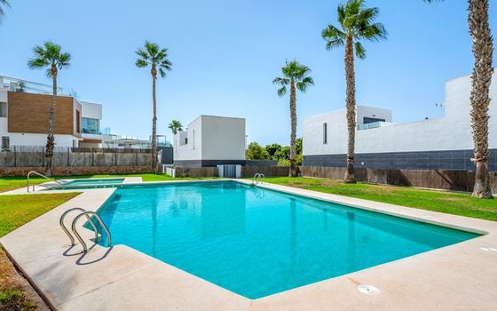 3 bedroom Villa in Villamartin - CBW156660 - Photo - Small - 36