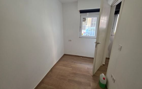 1 bedroom Apartment in Alicante - NSP156849 - Photo - Small - 11