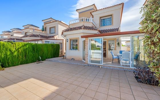 3 bedroom Villa in Guardamar del Segura - CBB156904 - Photo - 2