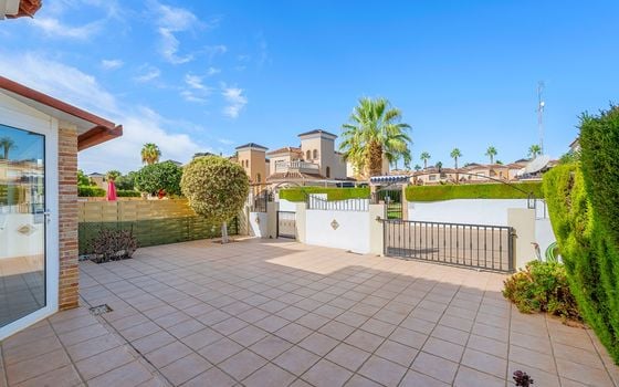 3 Schlafzimmer Villa in Guardamar del Segura - CBB156904 - Foto - Small - 27