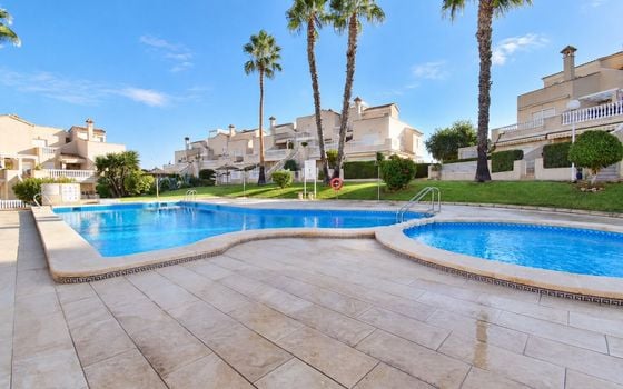 Townhouse in Los Altos, 3 slaapkamers  - VRE157110 - Foto - 1