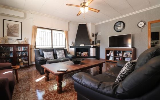 6 bedroom Villa in Crevillente - VRE157111 - Photo - Small - 7