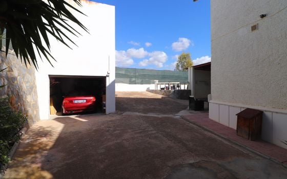 6 bedroom Villa in Crevillente - VRE157111 - Photo - Small - 37