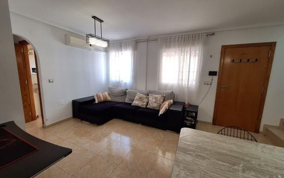 3 bedroom Villa in Torrevieja - AG157201 - Photo - 2