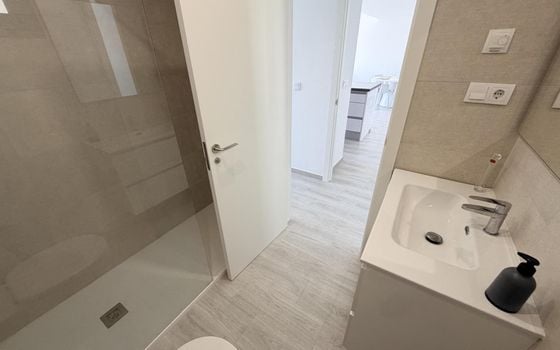 - IMC157228 - Photo - Small - 14