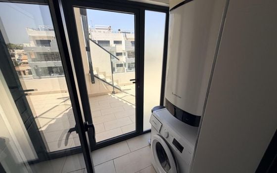 - IMC157228 - Photo - Small - 17