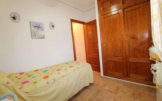 - IMC157229 - Photo - Small - 15
