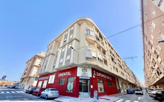 1 bedroom Apartment in Torrevieja - AG157440 - Photo - 1
