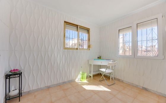 2 bedroom Bungalow in La Marina - HRE157507 - Photo - Small - 14