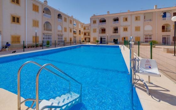 3 bedroom Apartment in Torrevieja - CYM157909 - Photo - 3