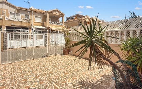 2 bedroom Townhouse in Torrevieja - MVR158446 - Photo - 4