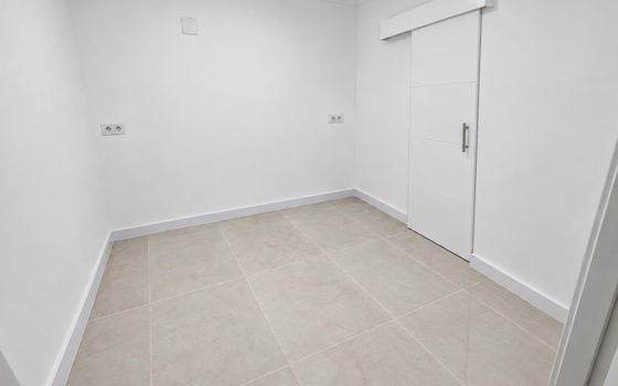 2 bedroom Bungalow in Torrevieja - HRE158456 - Photo - Small - 9