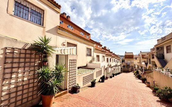 3 bedroom Townhouse in Orihuela Costa - ERV158652 - Photo - Small - 19
