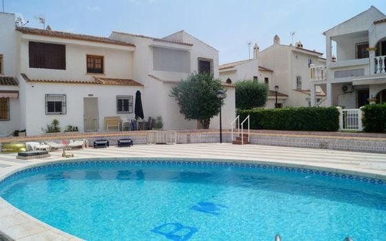 Bungalow w Orihuela Costa, 2 sypialnie - VEC158679 - Zdjęcie - 1