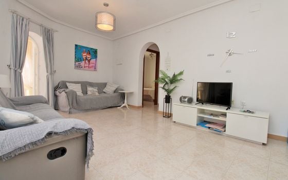 4 bedroom Villa in Villamartin - VC158735 - Photo - 5