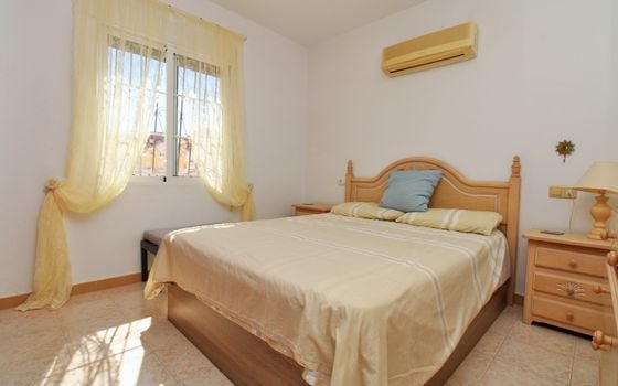 4 bedroom Villa in Villamartin - VC158735 - Photo - Small - 11