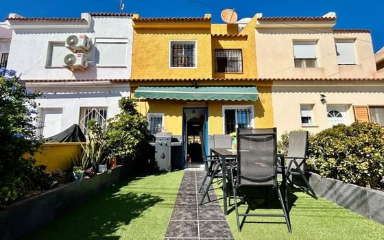 3 bedroom Townhouse in Torrevieja - SLI158917 - Photo - 1