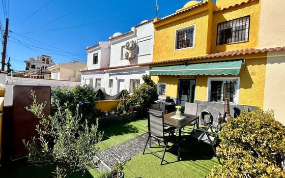 3 bedroom Townhouse in Torrevieja - SLI158917 - Photo - 2