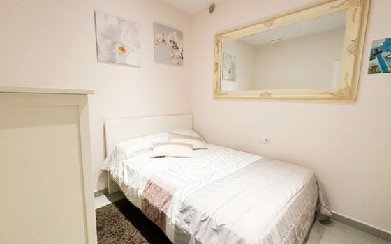 5 bedroom Villa in Torrevieja - RCJ158920 - Photo - Small - 17