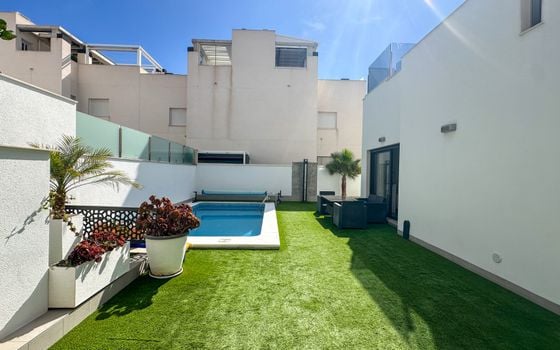 5 bedroom Villa in Torrevieja - RCJ158920 - Photo - Small - 34