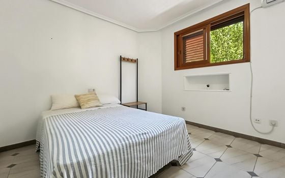 7 Schlafzimmer Villa in Dehesa de Campoamor - URE159615 - Foto - Small - 13