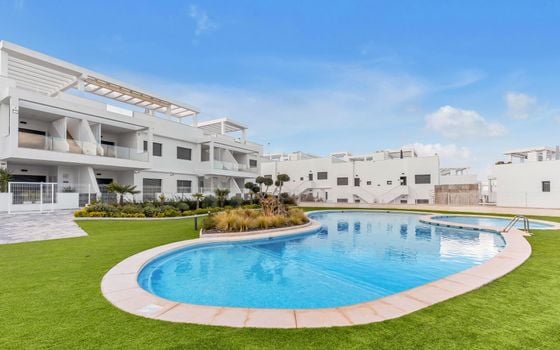 2 bedroom Bungalow in Torrevieja - ERD159687 - Photo - 2