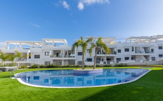 2 bedroom Bungalow in Torrevieja - ERD159687 - Photo - 1