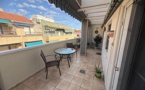 2 bedroom Penthouse in Torrevieja - VEC160097 - Photo - 2