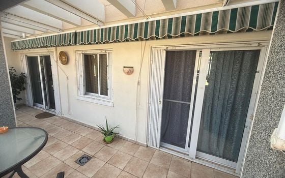 2 bedroom Penthouse in Torrevieja - VEC160097 - Photo - 1